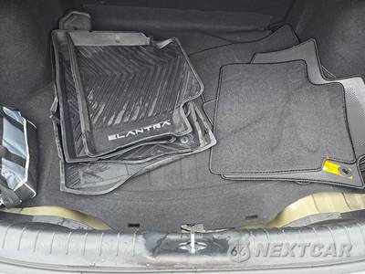 2025 Hyundai Elantra SEL Sport - zdjęcie 16 z 43 - miniatura
