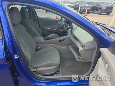 2023 Hyundai Elantra SEL - zdjęcie 8 z 24 - miniatura