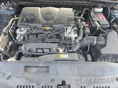2018 Toyota Camry SE - zdjęcie 15 z 18 - miniatura