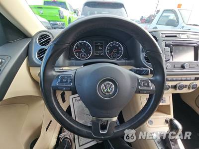 2014 Volkswagen Tiguan SEL - zdjęcie 10 z 37 - miniatura