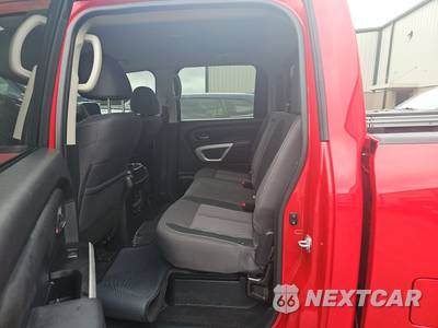2024 Nissan TITAN SV Crew Cab Short Bed - zdjęcie 13 z 21 - miniatura
