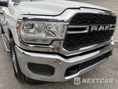 2022 Ram 2500 Tradesman Crew Cab Long Bed - zdjęcie 18 z 51 - miniatura