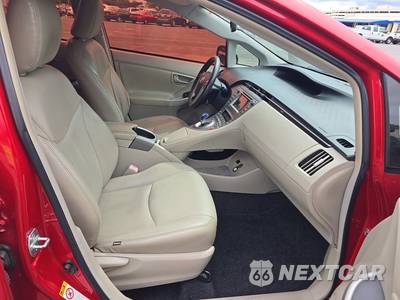 2013 Toyota Prius Three - zdjęcie 8 z 18 - miniatura