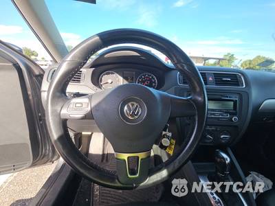 2014 Volkswagen Jetta SE Sedan w/Connectivity - zdjęcie 10 z 34 - miniatura
