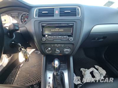2014 Volkswagen Jetta SE Sedan w/Connectivity - zdjęcie 11 z 34 - miniatura