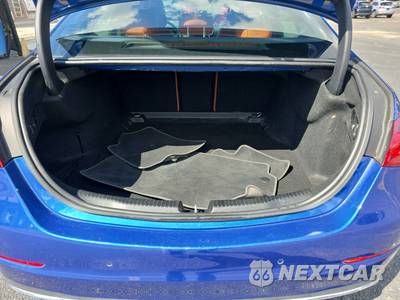 2022 Mercedes-Benz C 300 Sedan - zdjęcie 17 z 33 - miniatura