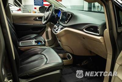 2023 Chrysler Pacifica Touring L 121.6" WB - zdjęcie 13 z 27 - miniatura