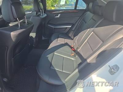 2015 Mercedes-Benz E 350 4MATIC Sedan - zdjęcie 16 z 27 - miniatura