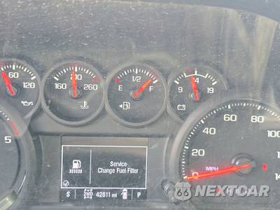 2025 Chevrolet Silverado 3500HD Work Truck Crew Cab Long Bed 1WT DRW - zdjęcie 18 z 43 - miniatura