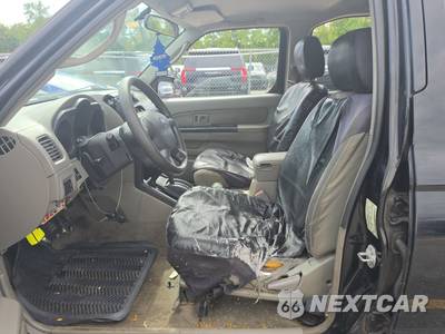 2004 Nissan Xterra XE - zdjęcie 7 z 50 - miniatura
