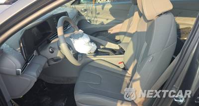 2026 Hyundai Elantra SEL Sport - zdjęcie 8 z 19 - miniatura