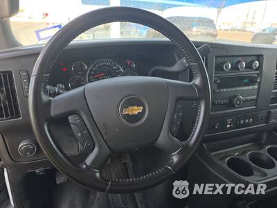 2022 Chevrolet Express 4500 Cutaway 2WT DRW - zdjęcie 10 z 21 - miniatura