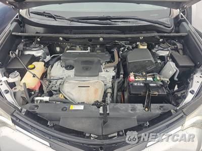 2016 Toyota RAV4 LE - zdjęcie 15 z 39 - miniatura