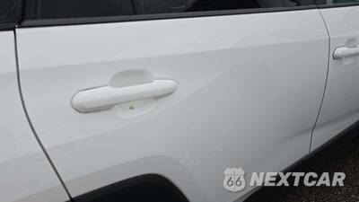 2019 Toyota RAV4 LE - zdjęcie 21 z 24 - miniatura