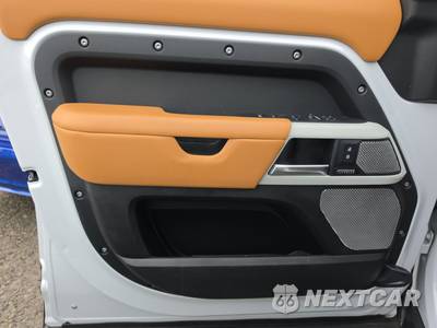 2023 Land Rover Defender 130 SE - zdjęcie 15 z 30 - miniatura