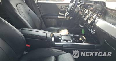 2020 Mercedes-Benz GLB 250 - zdjęcie 8 z 23 - miniatura