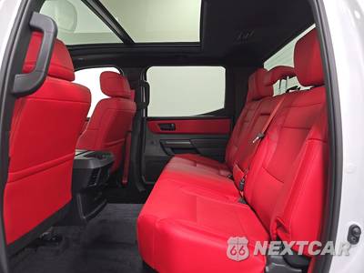 2026 Toyota Tundra i-FORCE MAX Limited Crew Cab Short Bed - zdjęcie 13 z 20 - miniatura