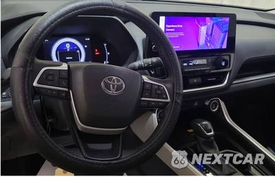 2025 Toyota Grand Highlander XLE - zdjęcie 13 z 21 - miniatura