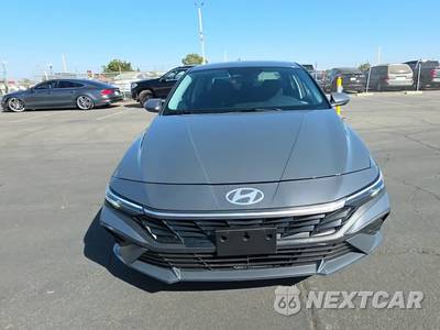 2026 Hyundai Elantra Hybrid Blue - zdjęcie 2 z 12 - miniatura