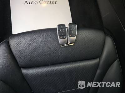 2022 Mercedes-Benz GLC 300 4MATIC - zdjęcie 10 z 21 - miniatura