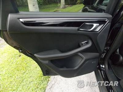 2020 Porsche Macan - zdjęcie 22 z 32 - miniatura