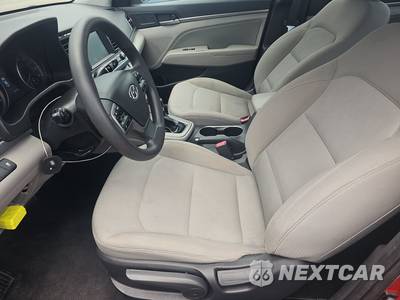 2018 Hyundai Elantra SEL Sedan - zdjęcie 7 z 23 - miniatura
