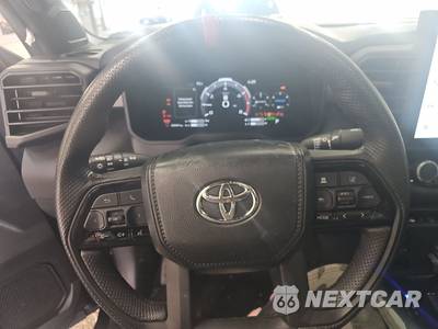 2024 Toyota Tundra Hybrid TRD Pro Crew Cab Short Bed - zdjęcie 10 z 32 - miniatura