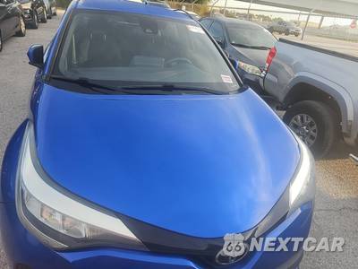 2020 Toyota C-HR XLE - zdjęcie 2 z 17 - miniatura