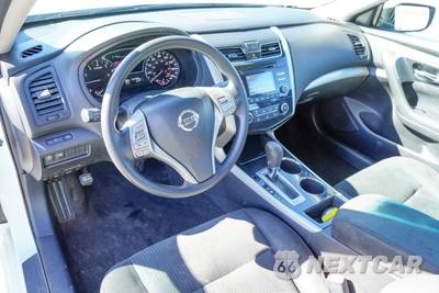 2014 Nissan Altima 2.5 S - zdjęcie 10 z 34 - miniatura
