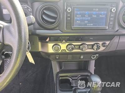 2017 Toyota Tacoma SR Extended Cab Long Bed w/Rear Doors - zdjęcie 11 z 31 - miniatura