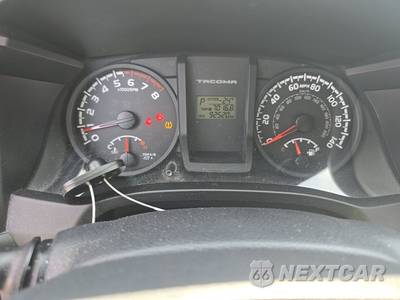 2017 Toyota Tacoma SR Extended Cab Long Bed w/Rear Doors - zdjęcie 12 z 31 - miniatura