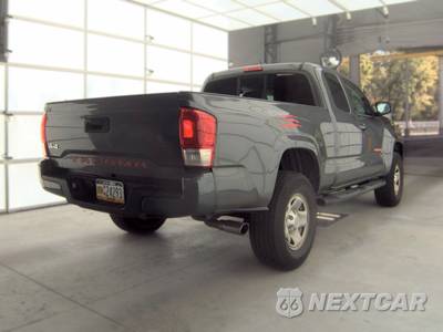 2017 Toyota Tacoma SR Extended Cab Long Bed w/Rear Doors - zdjęcie 4 z 31 - miniatura