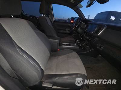 2023 Toyota Tacoma TRD Sport Crew Cab Medium Bed - zdjęcie 8 z 29 - miniatura