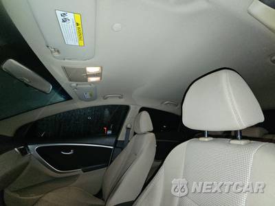 2016 Hyundai Elantra GT Hatchback - zdjęcie 18 z 34 - miniatura