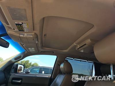 2010 Toyota Sequoia Platinum - zdjęcie 17 z 18 - miniatura