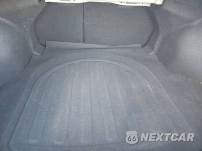2025 Hyundai Elantra SEL Convenience - zdjęcie 16 z 21 - miniatura