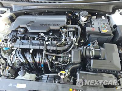 2025 Hyundai Elantra SEL Convenience - zdjęcie 15 z 21 - miniatura