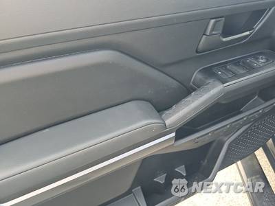 2025 Toyota Tacoma SR5 Crew Cab Medium Bed - zdjęcie 9 z 20 - miniatura
