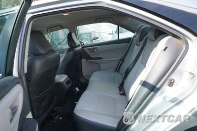 2017 Toyota Camry SE - zdjęcie 13 z 31 - miniatura