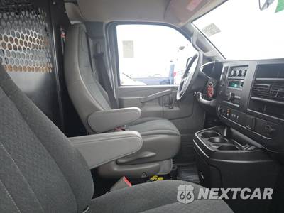 2025 Chevrolet Express 2500 Cargo Van 1WT 135.0" WB - zdjęcie 8 z 31 - miniatura