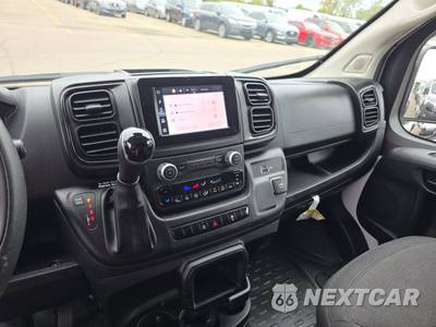 2025 Ram ProMaster 2500 Cargo Van Tradesman w/Passenger Seat Low Roof 136.0" WB - zdjęcie 11 z 21 - miniatura