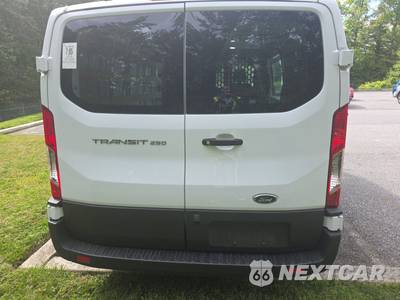 2025 Ford Transit 250 Cargo Van Low Roof 130.0" WB - zdjęcie 5 z 20 - miniatura