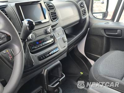 2025 Ram ProMaster 2500 Cargo Van Tradesman w/Passenger Seat Low Roof 136.0" WB - zdjęcie 11 z 27 - miniatura