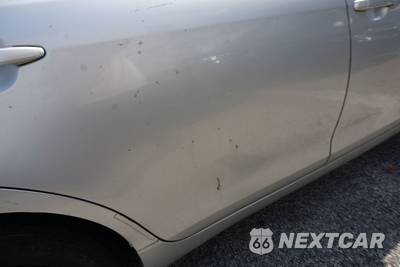 2010 Toyota Camry LE - zdjęcie 29 z 35 - miniatura