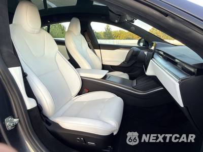 2022 Tesla Model S Plaid - zdjęcie 29 z 32 - miniatura