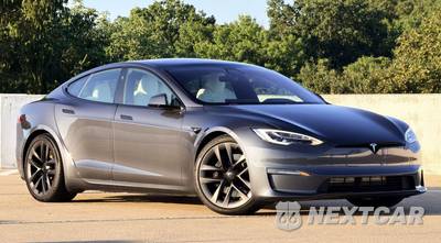 2022 Tesla Model S Plaid - zdjęcie 11 z 32 - miniatura