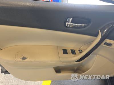 2012 Nissan Maxima 3.5 SV w/Premium Pkg - zdjęcie 9 z 32 - miniatura