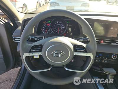 2023 Hyundai Elantra SEL - zdjęcie 10 z 29 - miniatura