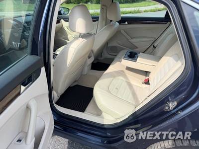2012 Volkswagen Passat V6 SEL Premium - zdjęcie 21 z 24 - miniatura
