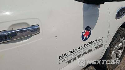 2018 Nissan TITAN XD SV Crew Cab Medium Bed - zdjęcie 30 z 47 - miniatura